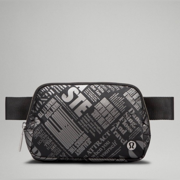 🍋Lululemon Everywhere Belt Bag, *Manifesto Print, NWT - Picture 1 of 11